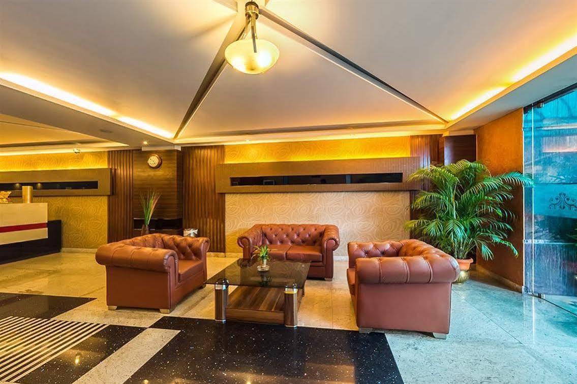 The Contour Hotel Guwahati Exterior foto